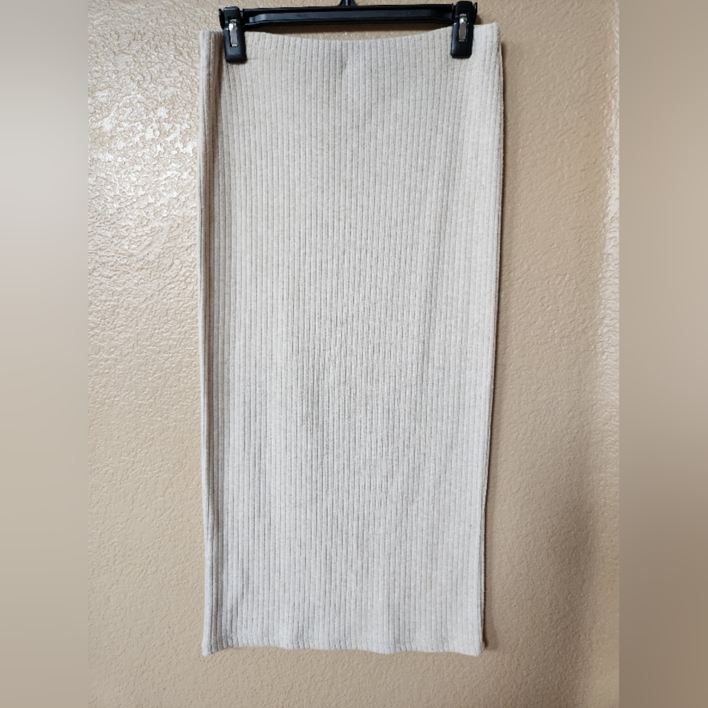 ZARA Ribbed Maxi Skirt Size L